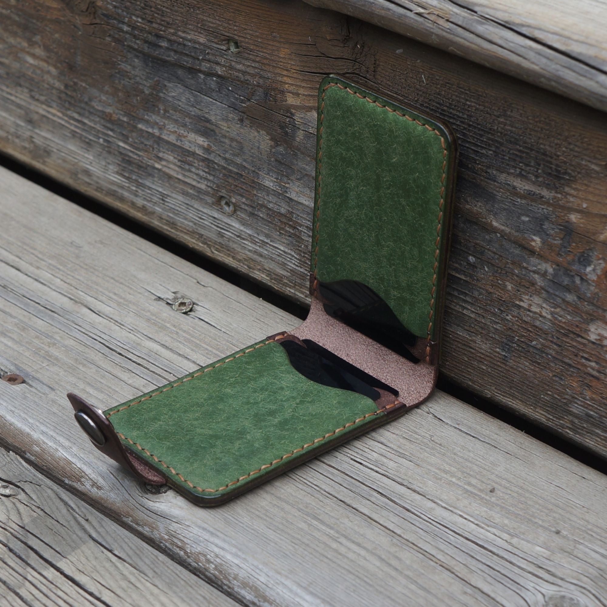Parallax Card Holder