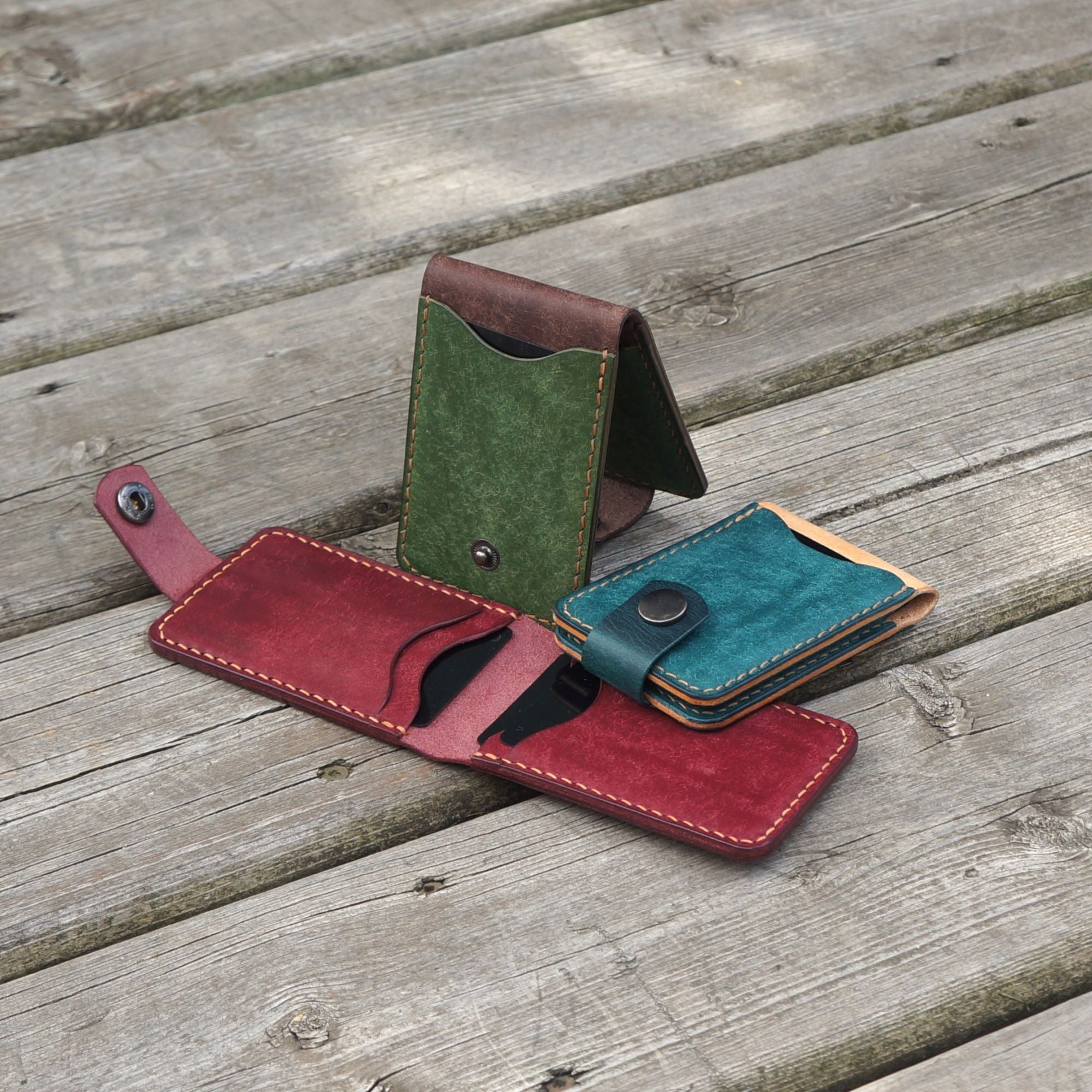 Parallax Card Holder